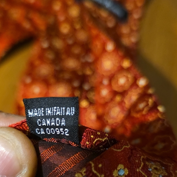 Harry Rosen Red Patterned Men's Tie - Picture 6 of 8